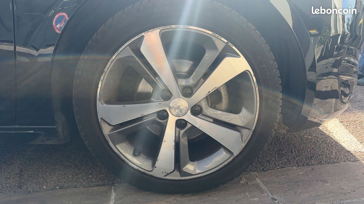 Peugeot 308 SW II 1.2 PureTech 130 GT Line (image 17)