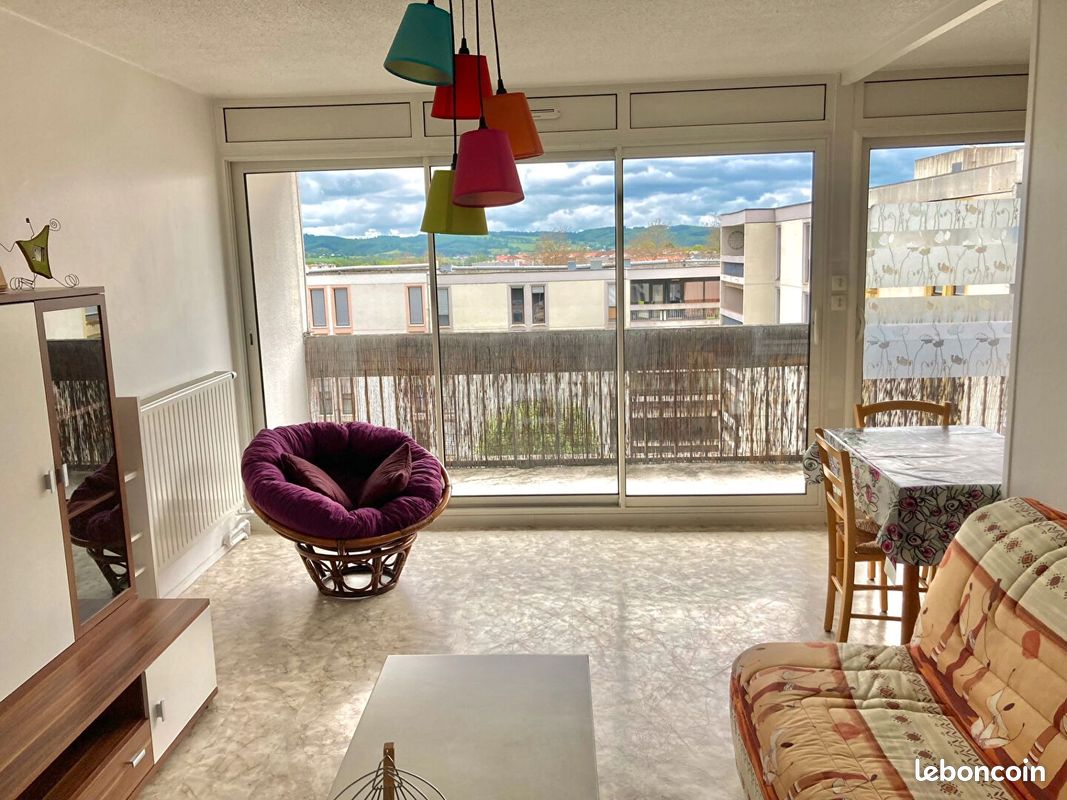 Appartement 3 pièces 65 m² · à Aurillac · 65 m² · 605 €