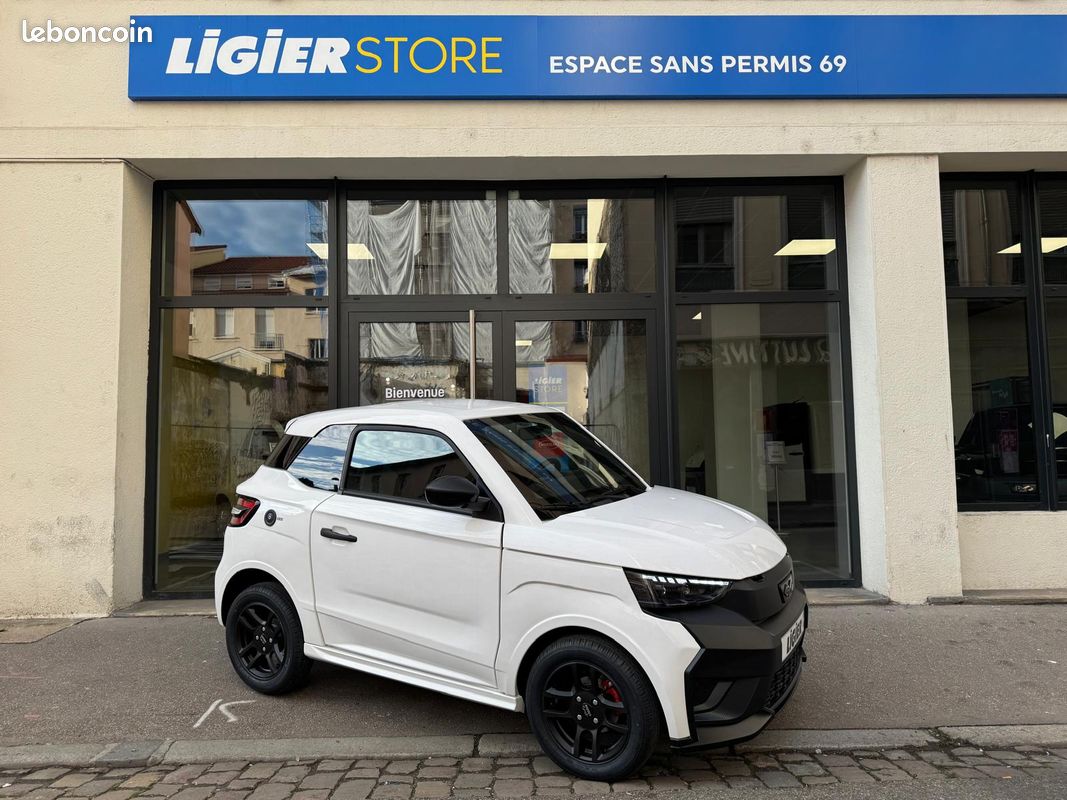Voiture Sans Permis LIGIER JS50 SELECT à 239/mois (image 1)