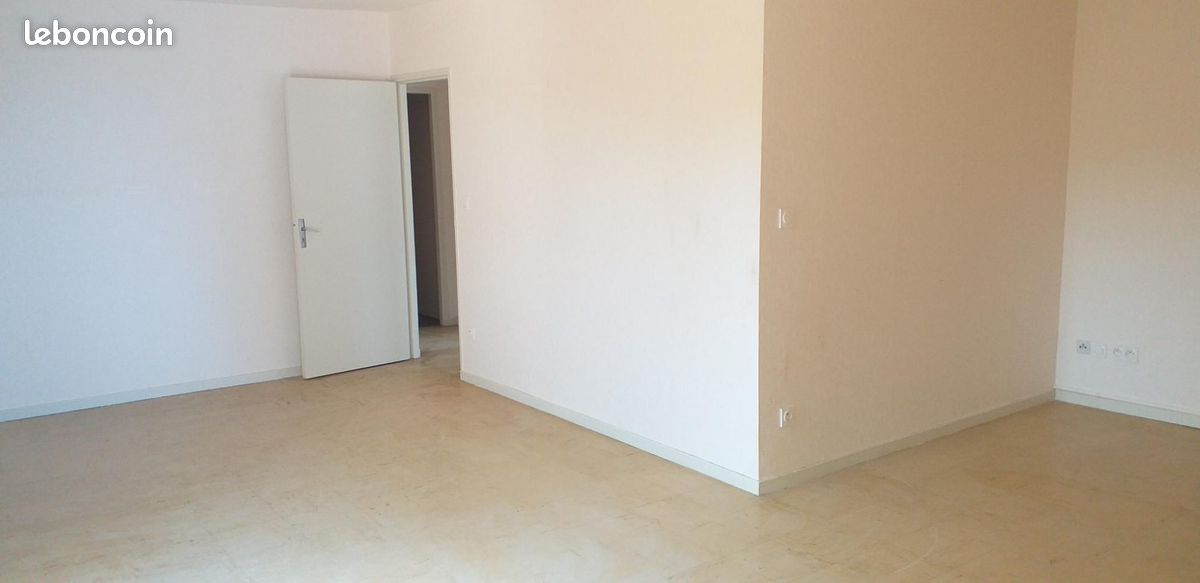 Maison 4 pièces 81 m² · à Bourg-de-Visa · 81 m² · 602 €