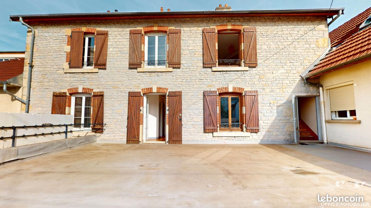 Maison 5 pièces 97 m² · à Besançon · 97 m² · 198 000 €