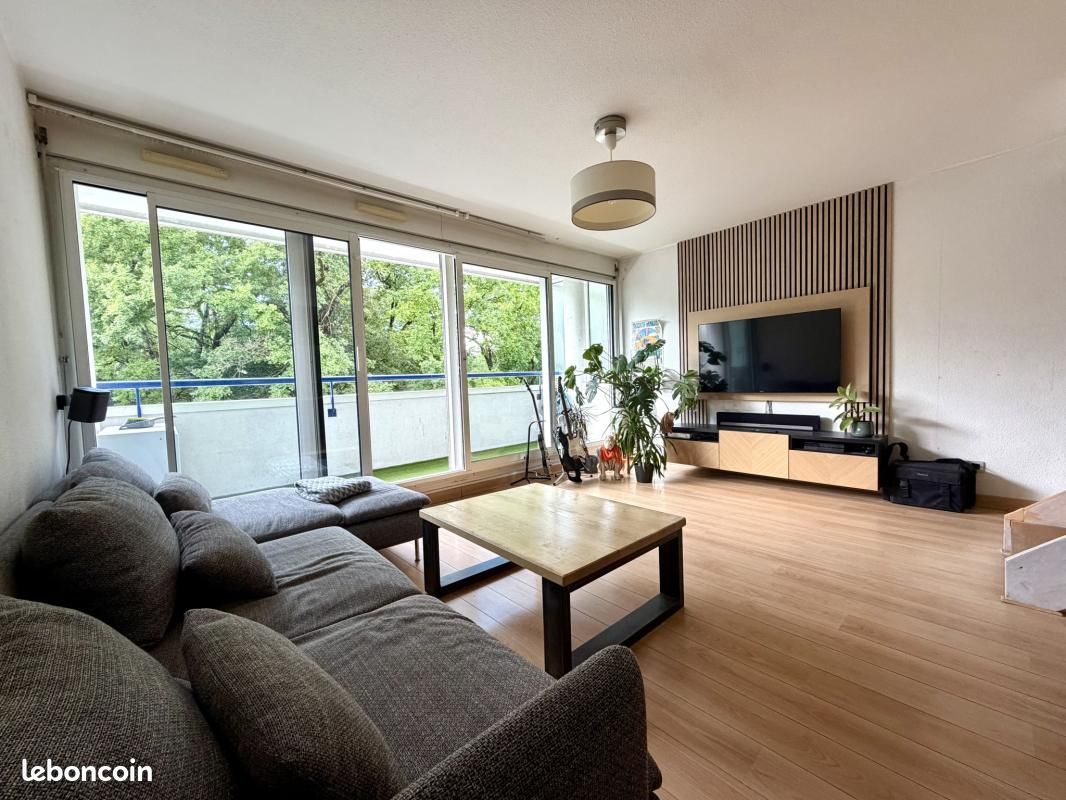 Appartement 2 pièces 45 m² · à Annecy · 45 m² · 242 000 €
