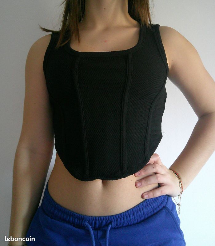 T-shirt Crop Top noir Shein enfant Vêtements