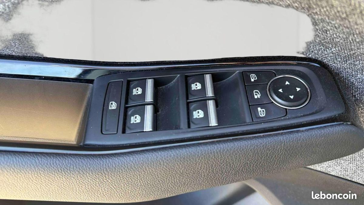 Renault Espace VI E-Tech full hybrid 200 GSR2 Techno (image 13)