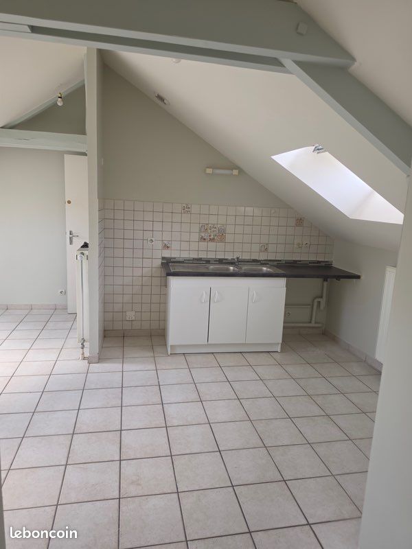 Appartement 3 pièces 45 m² · à Auxerre · 45 m² · 550 €