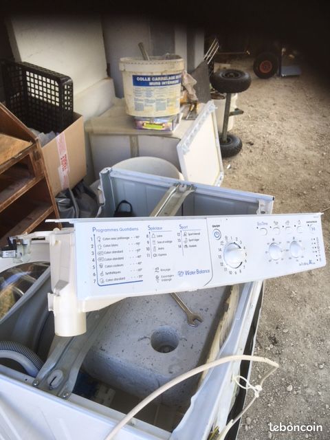 Pieces machine a laverindesit IWC61251 (image 1)
