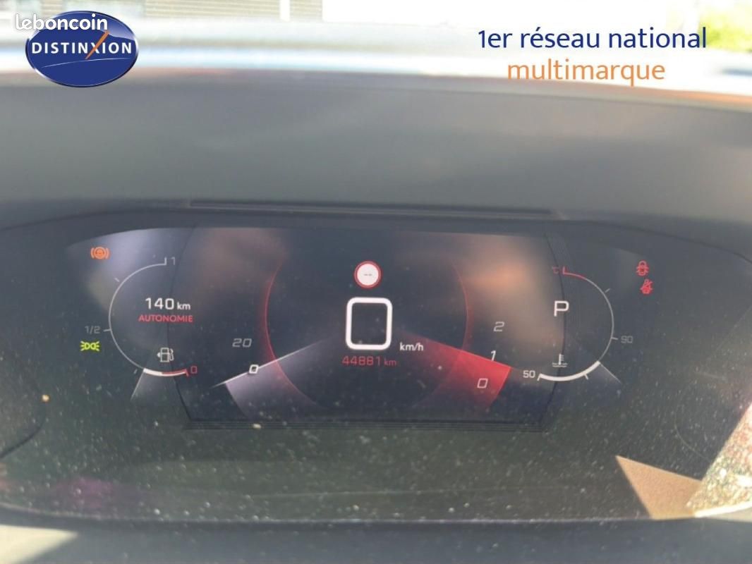 Peugeot 2008 1.2 PURETECH 130 EAT8 ALLURE (image 18)