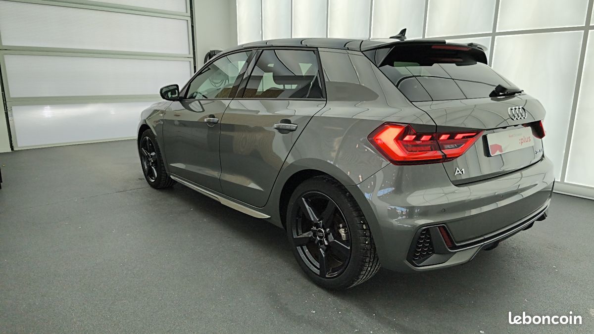 AUDI A1 Sportback 35 TFSI 150 ch S tronic 7 S Line (image 2)