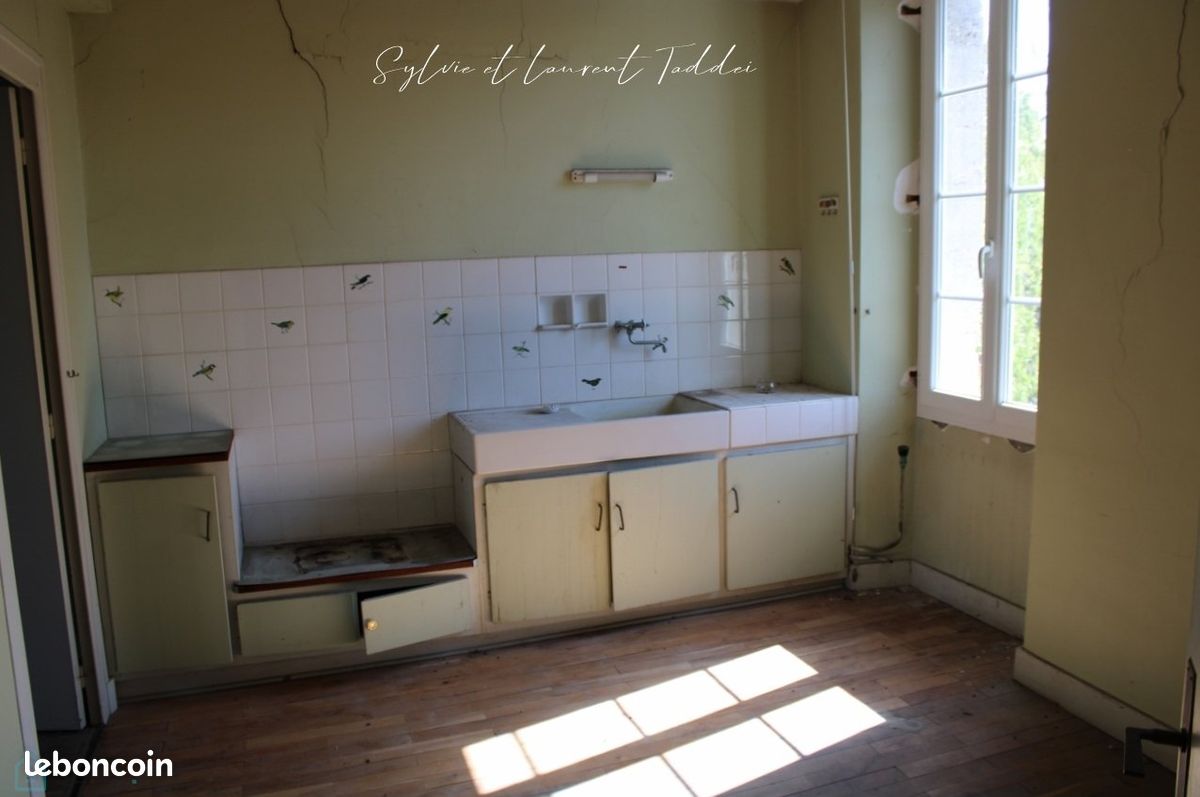 Maison 17 pièces 330 m² - Barbezieux-Saint-Hilaire 16300 (image principale 6)