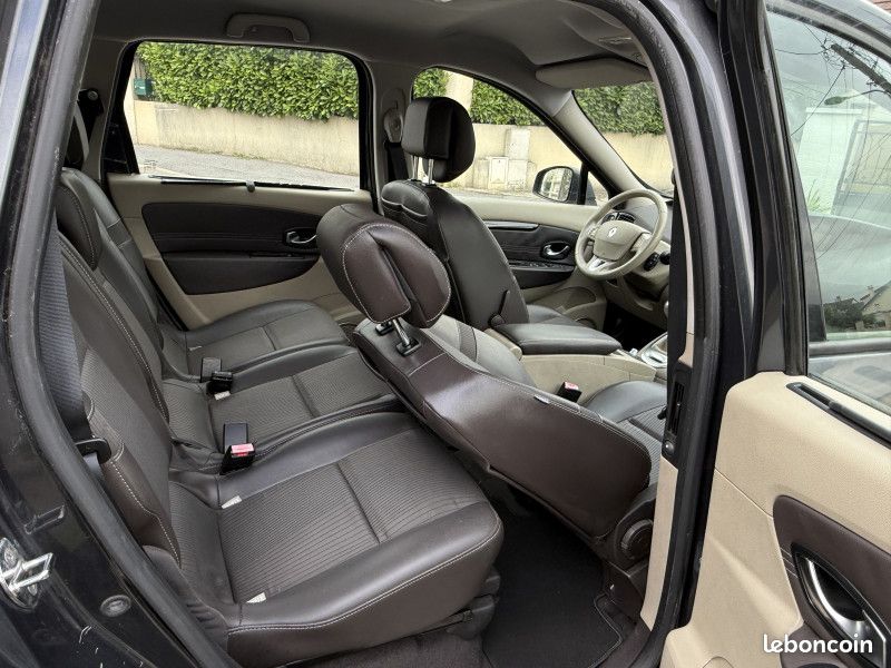 Renault GRAND SCENIC III 1.9 DCI 130CH FAP PRIVILEGE EURO5 5 PLACES (image 16)