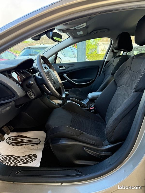 Citroën C5 phase 2 1.6hdi 110 2eme main tres propre (image 10)