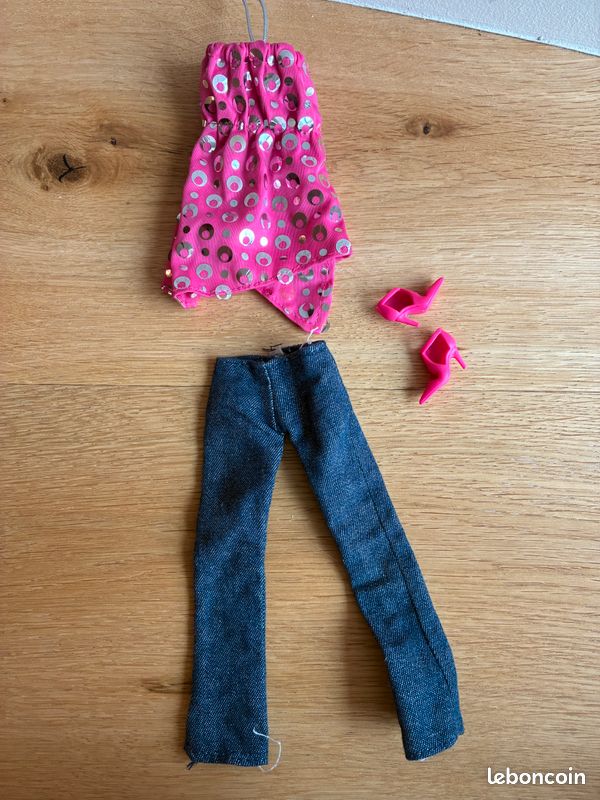 Barbie Tenue complète avec jean (image 1)