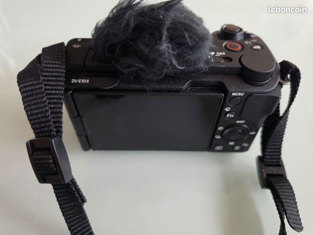 Kit Sony ZV-E10 II + Objectif 16-50mm OSS II – Kit comme neuf (image 4)