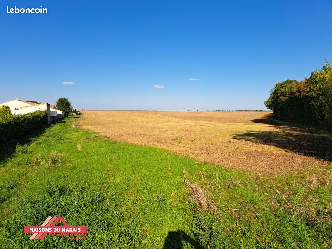 Terrain de 515 m² à VILLIERS-EN-PLAINE · 39 500 €