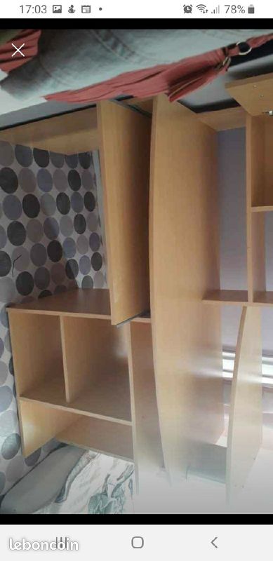 Bureau (image 1)