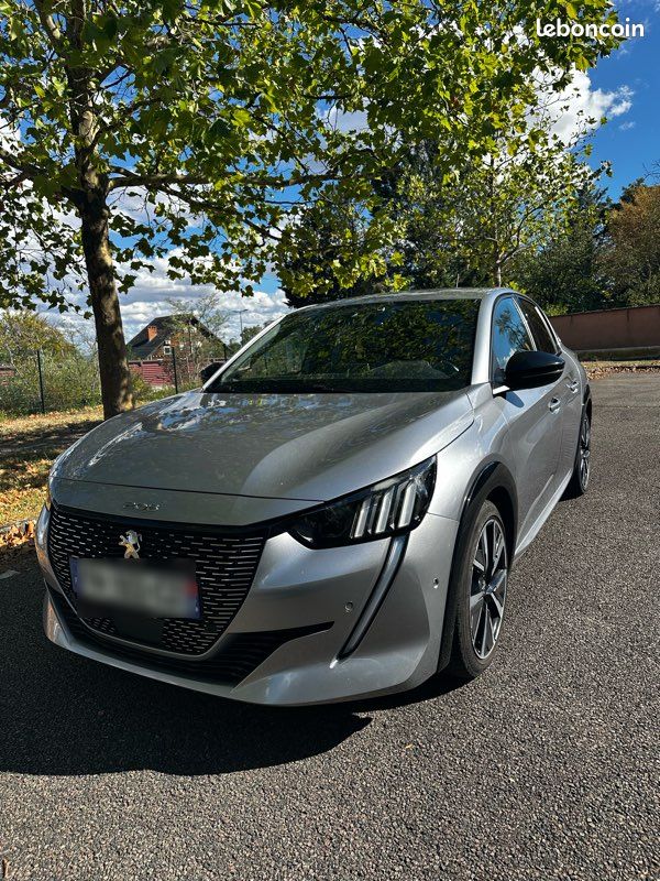 Peugeot 208 GT boîte auto 130ch (image 1)