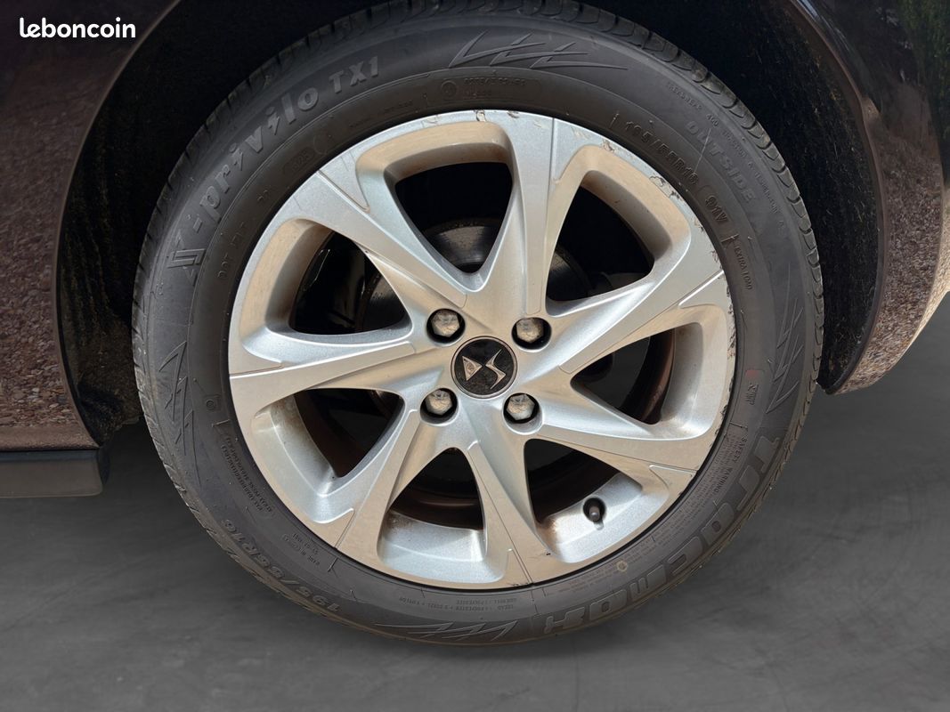DS DS3 1.6 BLUE HDI SO CHIC 100Ch Garantie 12 mois / CAMERA DE RECUL / RADAR AVANT (image 15)