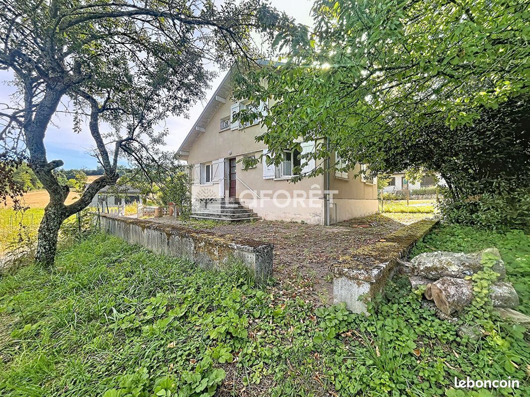 Maison 6 pièces 85 m² · à Saint-Amour · 85 m² · 135 000 €