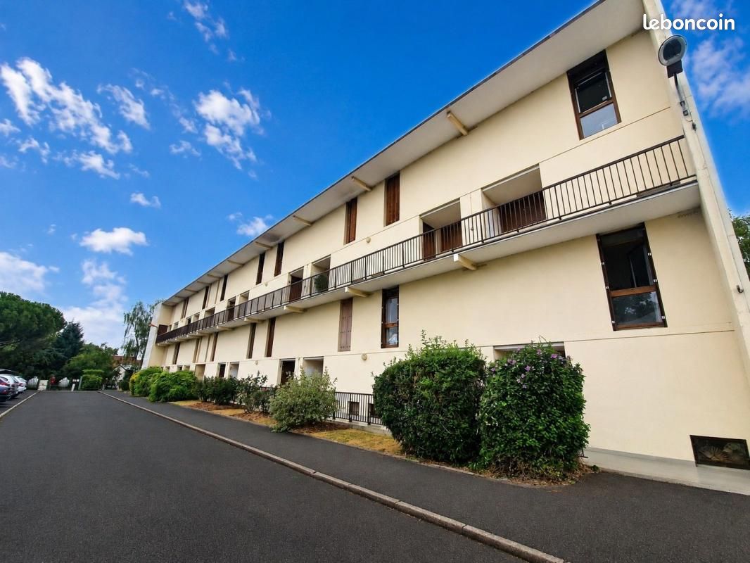Appartement 4 pièces 72 m² · à Brie-Comte-Robert · 72 m² · 1 200 €