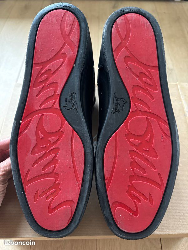 Semelle Paire De Louboutin Louboutin Homme Semelle Rouge Peinture