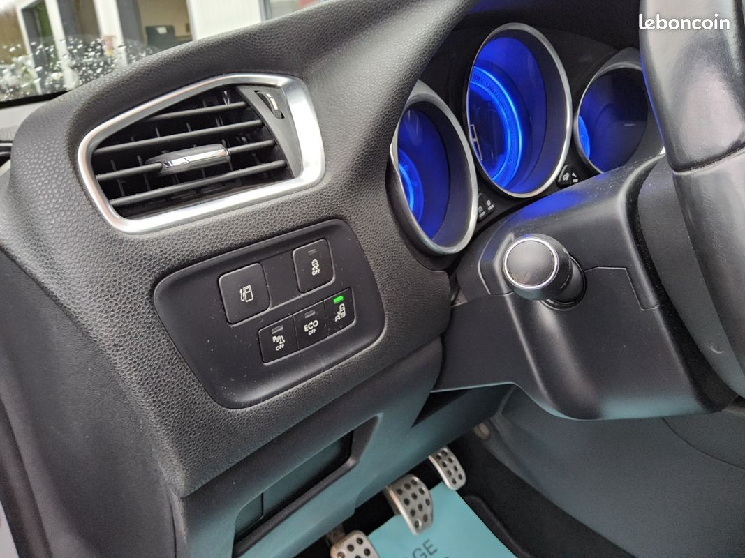DS DS4 BlueHDi 150 SS BVM6 Sport Chic (image 22)