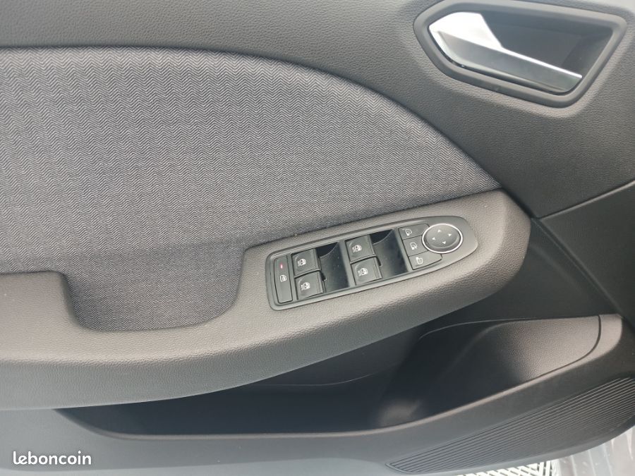 Renault Clio V 1.0 TCe 90 BVM6 TECHNO GPS Camera JA16 (image 24)