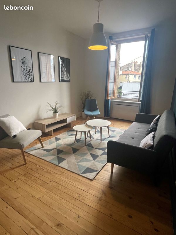 Appartement 2 pièces 52 m² · à Nontron · 52 m² · 490 €