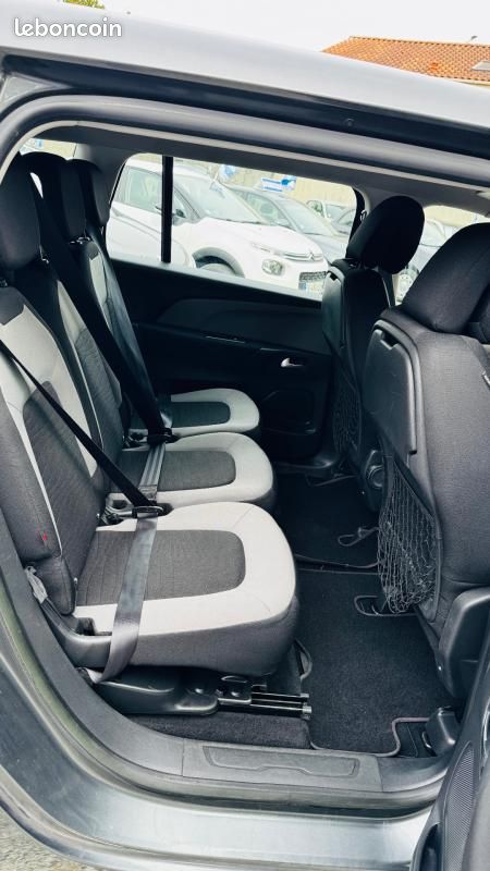 Citroën Grand C4 Picasso 1.6 e-HDi 115 CH Attraction 7 places attelage (image 7)