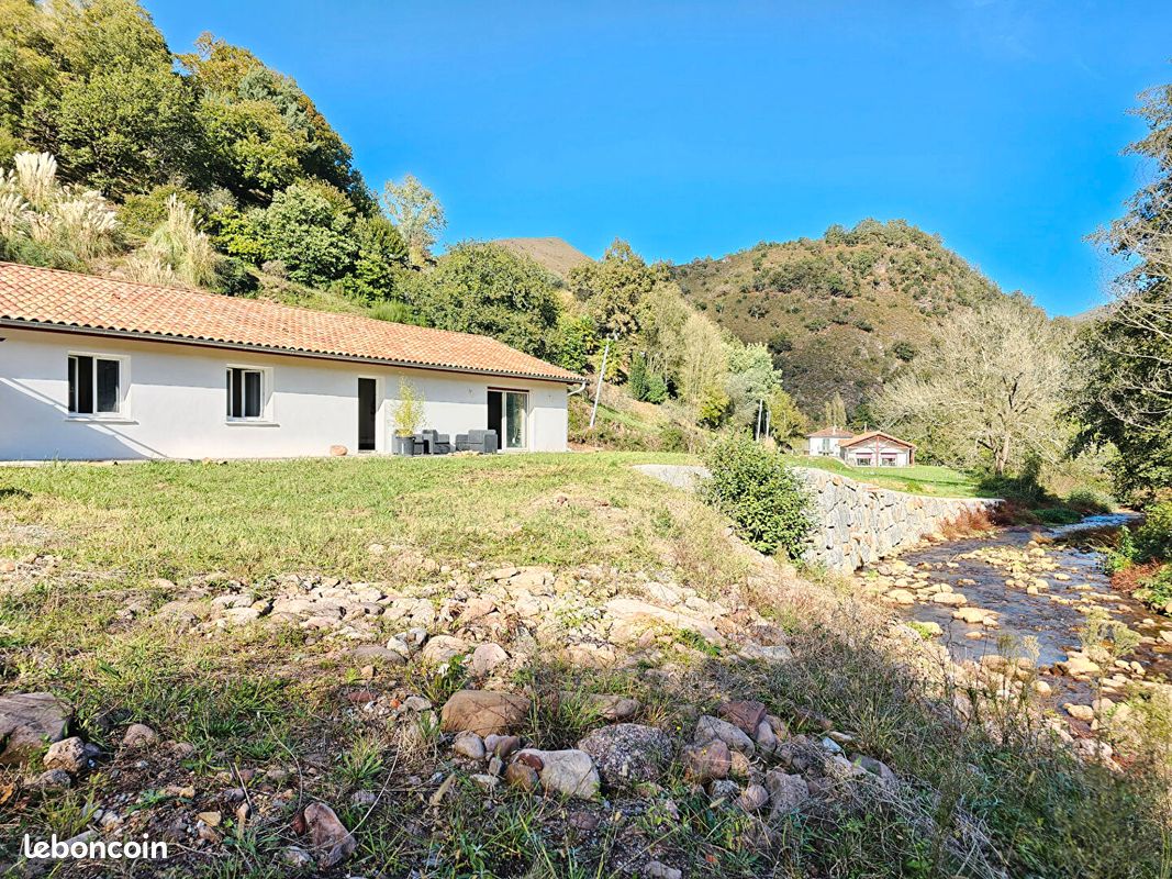 Propriété 6 pièces 143 m² - Bidarray 64780 (image principale 0)