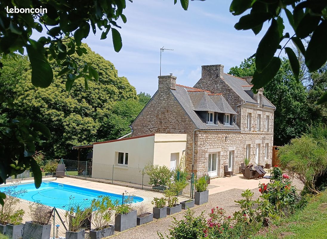 Maison 7 pièces 140 m² · à Guénin · 140 m² · 299 900 €