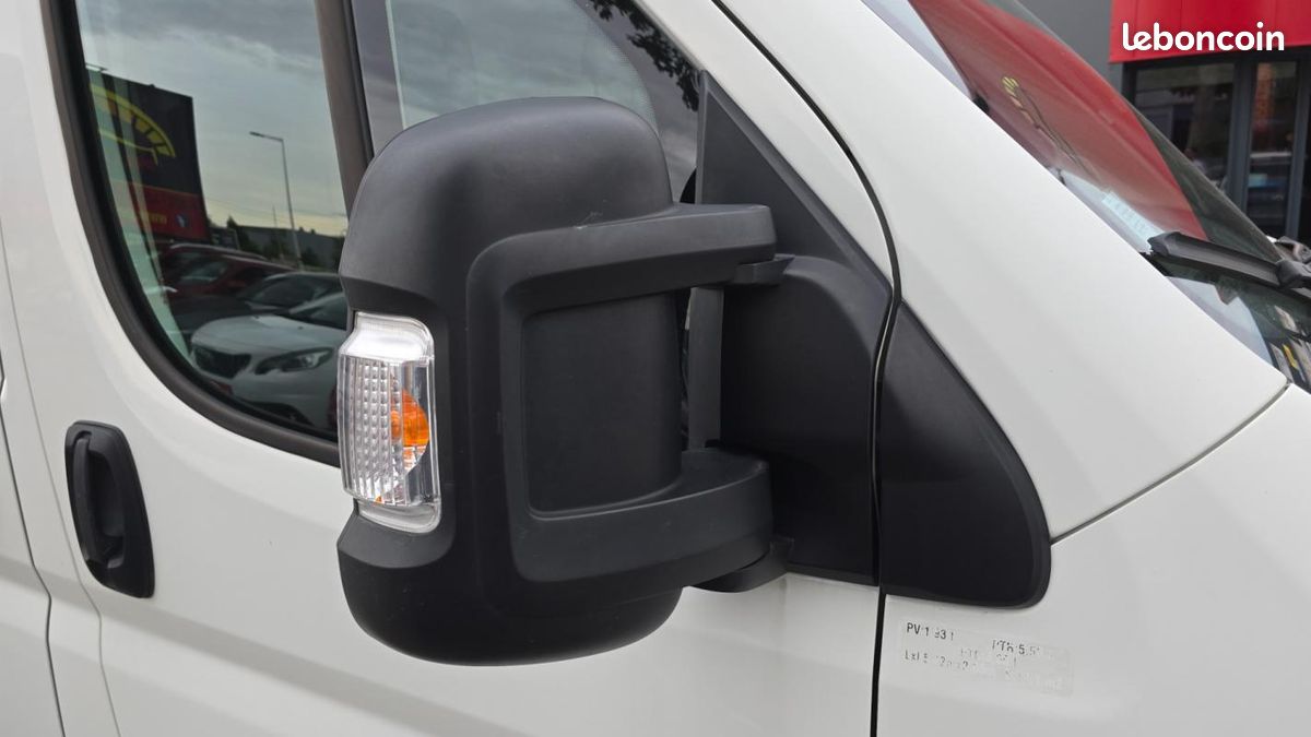 Peugeot Boxer Fourgon Surélevé 333 L2H2 Pack Clim Nav HDi 130 (image 16)