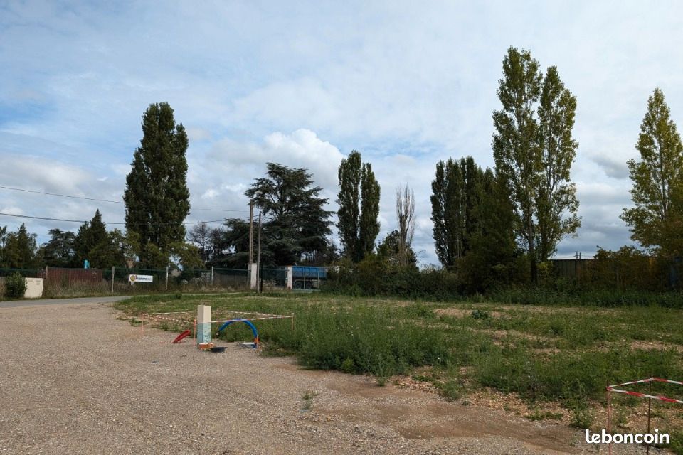 Terrain 472 m² Mezieres En Drouais · à Mézières-en-Drouais · 76 464 €