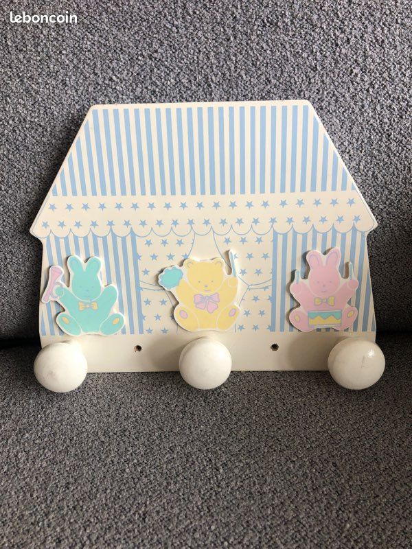 Patère bébé / enfant en bois motifs lapins et ours (image 2)