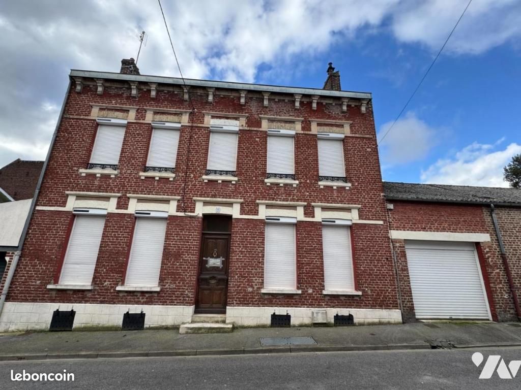 Maison 6 pièces 156 m² · à Saint-Quentin · 156 m² · 121 300 €