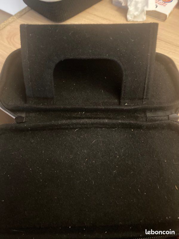 Pochette de switch transportable et avec des petite pochette de jeu (image 4)