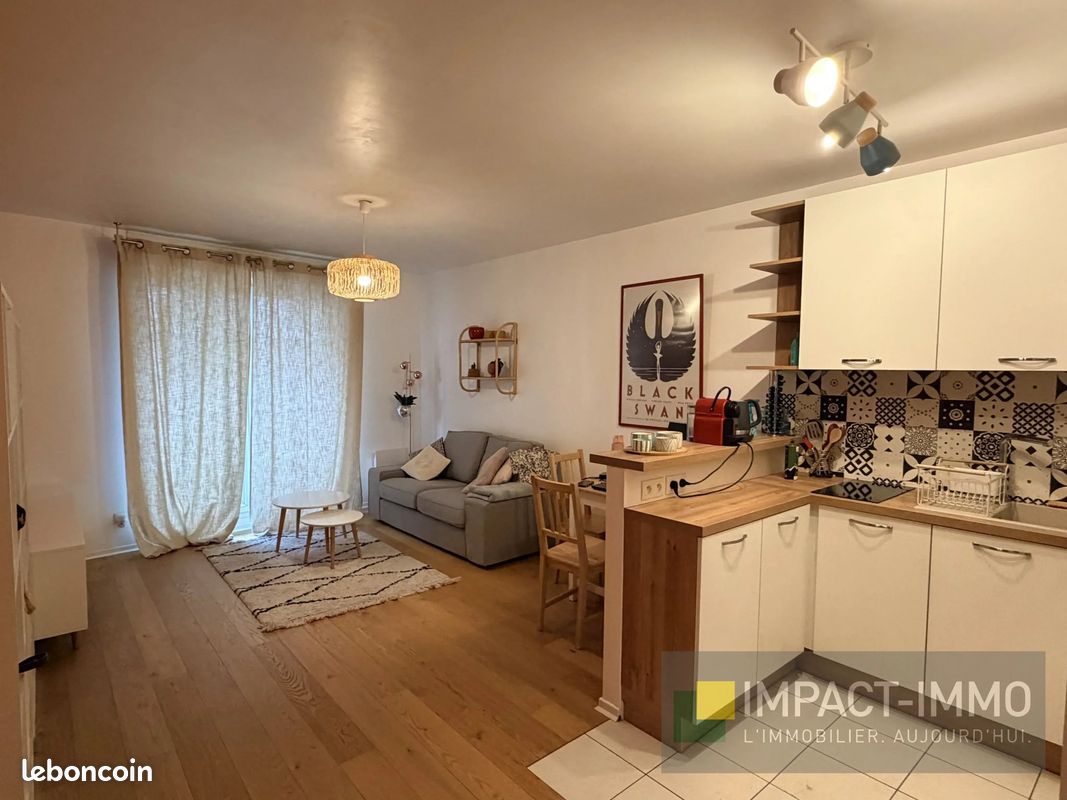 Appartement 2 pièces 47 m² · à Colombes · 47 m² · 1 300 €/mois