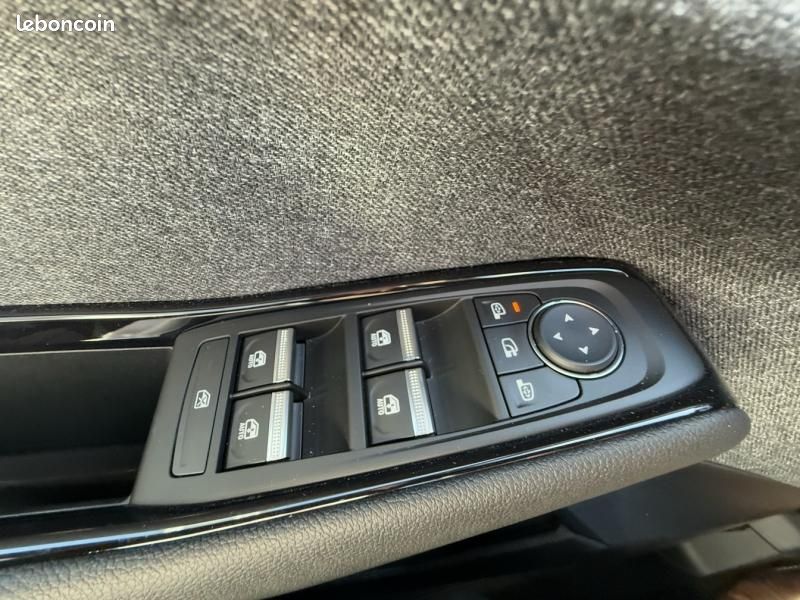 Renault Espace 1.2 E-Tech full hybrid 200ch Techno 7 places - 24 (image 22)