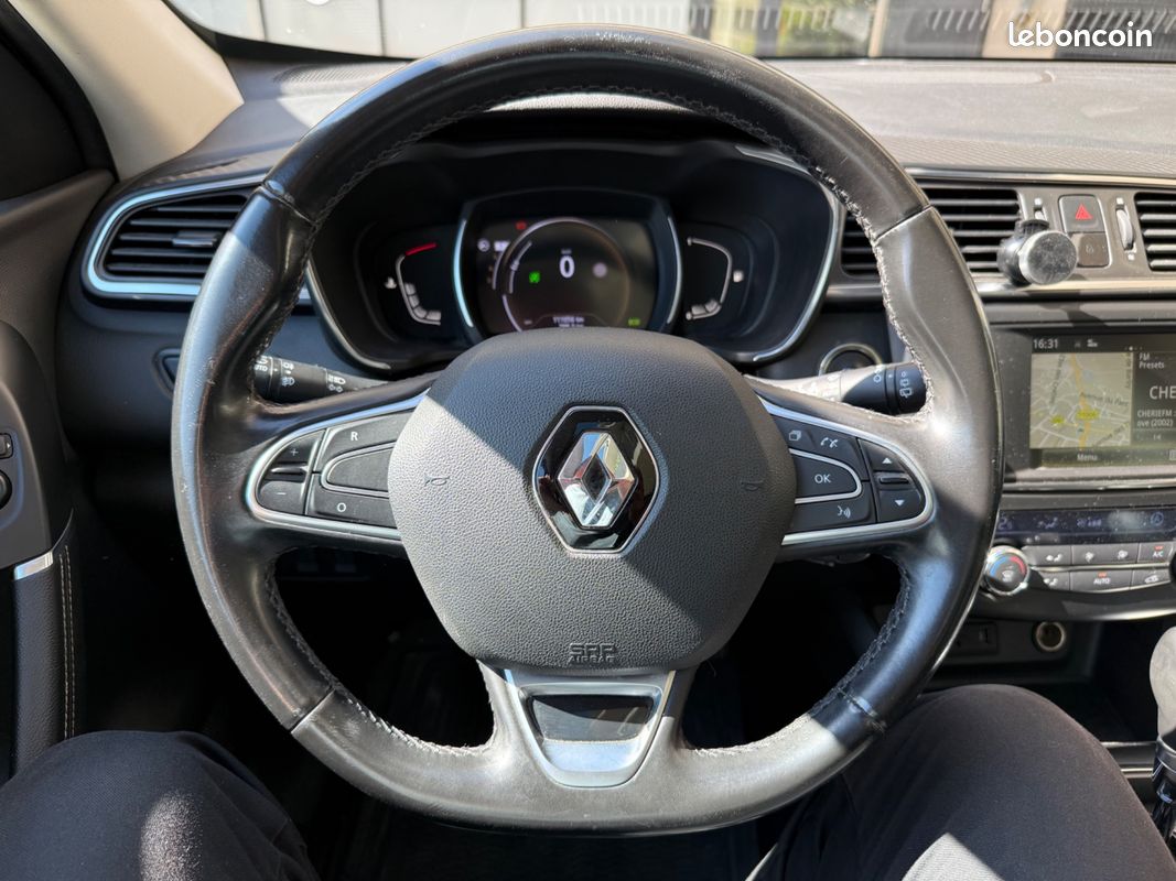RENAULT KADJAR 1.2 TCE 130ch ENERGY INTENS BVA - TOIT PANORAMIQUE - SUIVI COMPLET - CAMERA - CARPLAY (image 18)