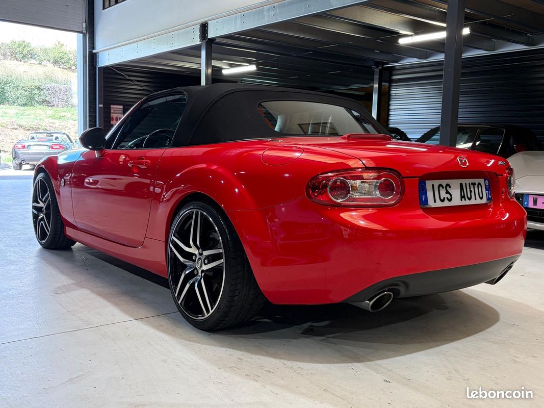 Mazda Mx-5 NCFL PERFROMANCE BVM6 2.0l mzr 160 CV / +JANTES 17 ORIGINE / 2eme MAIN / 70000 KM / BILSTEIN / BOSE / ENTRETIEN COMPLET / TRES BEL ETAT (image 14)