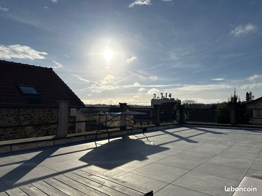 Appartement 2 pièces 44 m² · à Villeneuve-le-Roi · 44 m² · 235 000 €