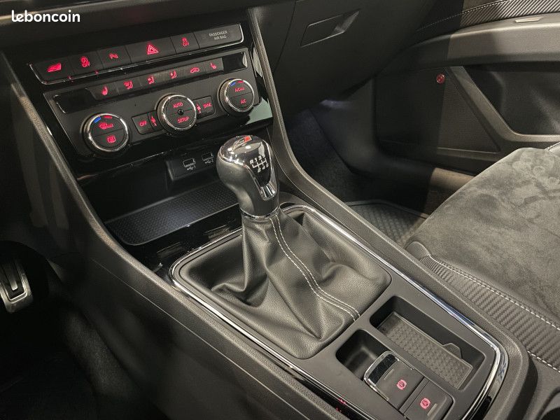 Seat LEON Cupra SC 2.0 TSI 300cv / BeatsAudio / LED / Carplay / Carnet Complet (image 18)
