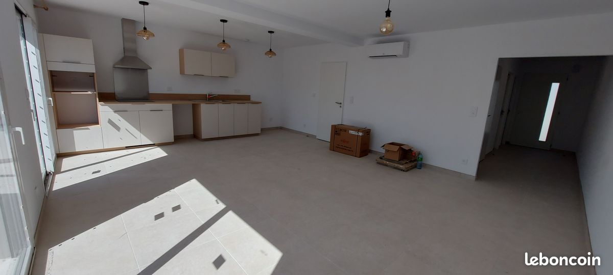 Maison 5 pièces 112 m² · à Clarensac · 112 m² · 1 360 €/mois
