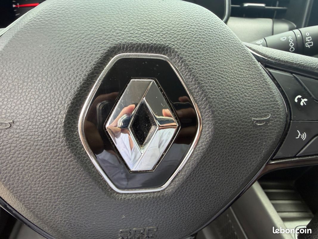 RENAULT CLIO V 1.0 TCE 90CH AIR - GPS - CARPLAY - REGULATEUR / LIMITEUr (image 25)
