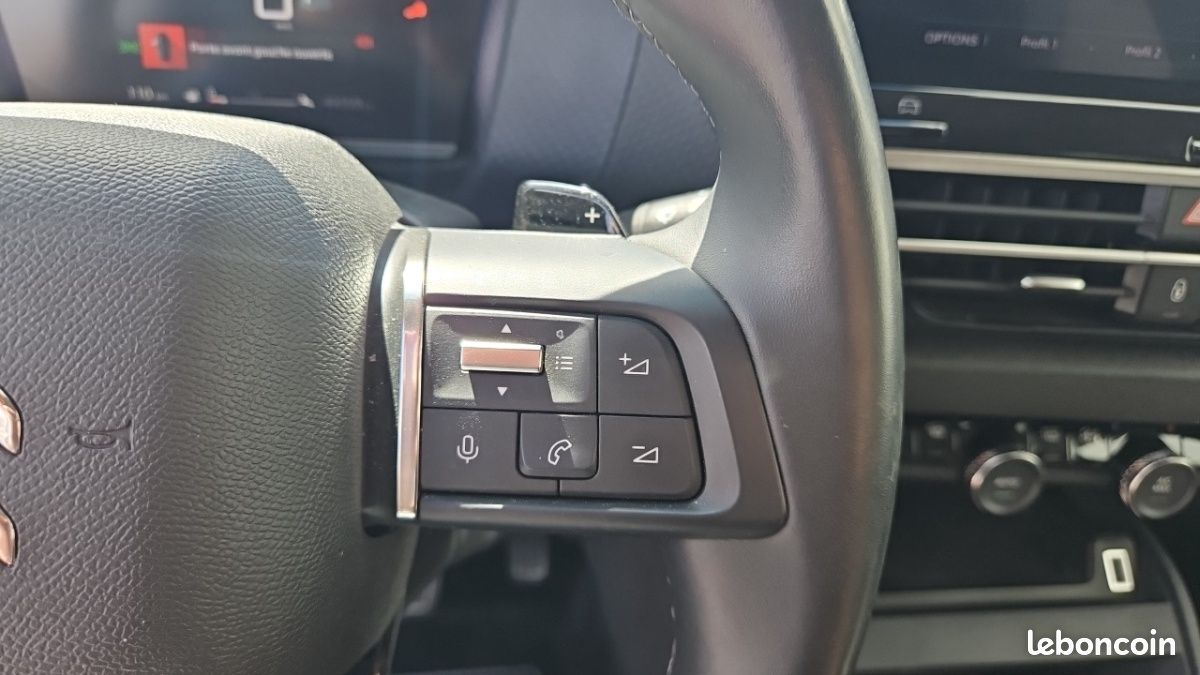 Citroën C4 PURETECH 130 SS EAT8 SHINE (image 14)