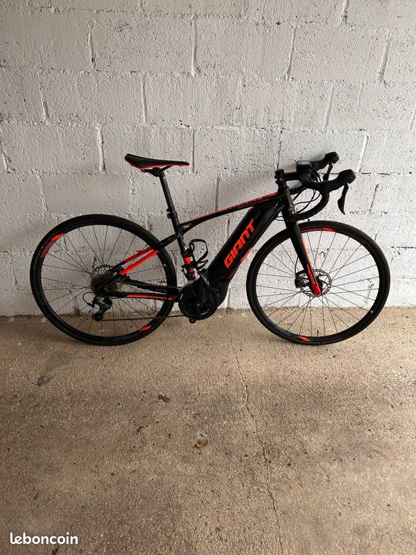 Vélo électrique Giant Road E+2 Pro Vélos