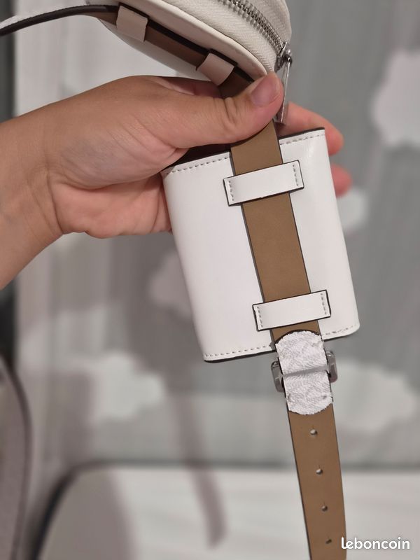 Ceinture sacoche 3-en-1 Michael Kors neuve (Taille S/M) (image 3)