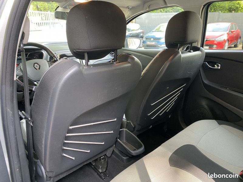 Renault CAPTUR 1.5 DCI 90CH STOP&START ENERGY INTENS ECO² EURO6 2016 (image 4)