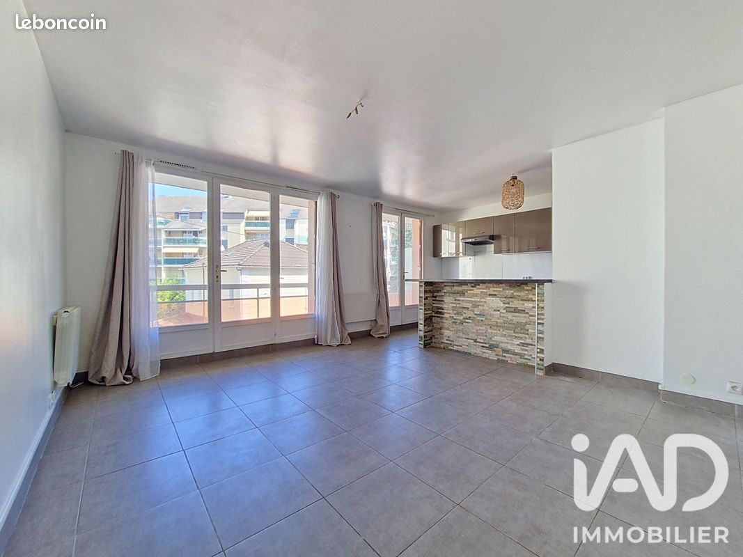 Appartement 2 pièces 55 m² · à Livry-Gargan · 55 m² · 150 000 €