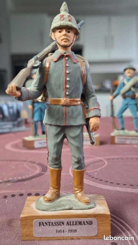 11 Soldats De Plomb Allemands/autrichiens 1914-1918 - Lot De Figurines Anciennes - Occasion