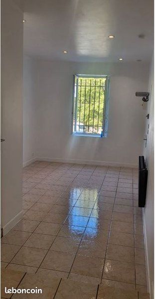 Appartement 1 pièce 22 m² · à Roquevaire · 22 m² · 480 €